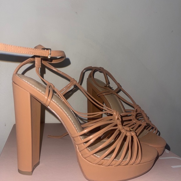 Strappy Platform Sandals- camel/brown - Picture 2 of 3